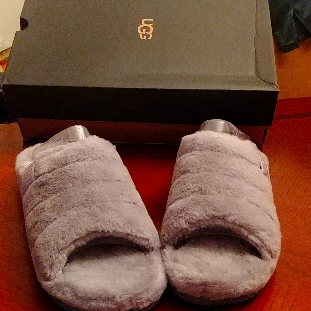 UGG Fluff You